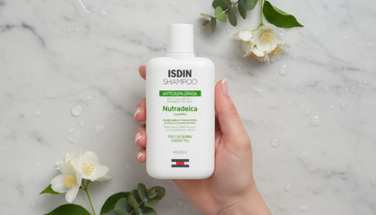 ISDIN SHAMPOO ANTICASPA GRASA NUTRADEICA * 200 ML
